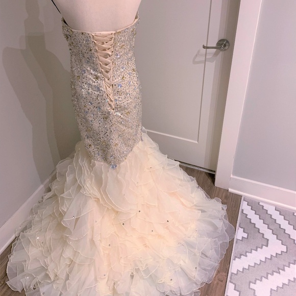 SOLD Champagne Iridescent Sequin Wedding Dress - Picture 4 of 8